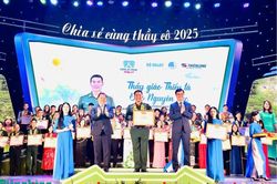 Người thầy 'gieo chữ' ở xã biên giới Tam Chung