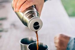 Rước bệnh vì cốc giữ nhiệt: Tuyệt đối không nên chứa đựng 7 loại nước này