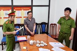 Bắt nguyên cán bộ Ủy ban Kiểm tra Tỉnh ủy Hòa Bình (cũ)
