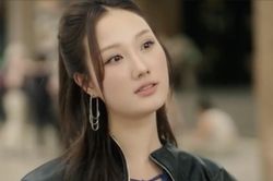'Bước chân vào đời' tập 26: Gái làng chơi đấu khẩu cực căng với bà Dung, ra giá 1 tỷ