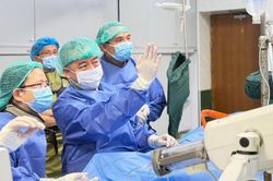 Phó Giáo sư Nguyễn Lân Hiếu nêu 3 vấn đề của ngành y Việt Nam