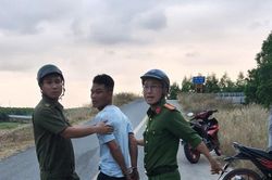 Bắt đối tượng đâm vợ và mẹ vợ thương vong
