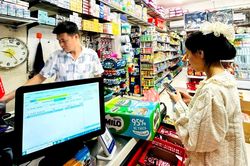Đề xuất nâng ngưỡng miễn thuế hộ kinh doanh tới 2 tỷ: Giảm áp lực, tăng công bằng?