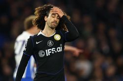HLV Rosenior chỉ trích gay gắt cầu thủ Chelsea