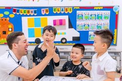 Chọn trường cho con như thế nào là phù hợp?