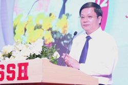 Lan tỏa yêu thương qua hai thế hệ với cuộc thi viết 'Cha và con gái'