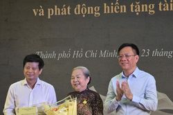 Ra mắt tủ sách 'Huyền thoại Côn Đảo': Đánh thức ký ức thiêng liêng, lan tỏa tinh thần yêu nước qua từng trang sách