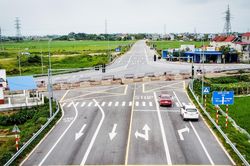 Đường hơn 500 tỷ ở Ninh Bình xây xong, dân vẫn phải đi vòng