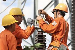Giờ cao điểm điện thay đổi: Dồn vào buổi tối với giá cao, người dân cần lưu ý