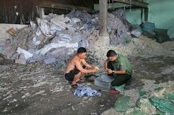 Vì sao 'Bà trùm' đổ được hàng chục ngàn tấn chất thải ra môi trường?