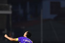 Hà Nội FC thắng kịch tính Ninh Bình 3-2, áp sát top 3 V.League 2025/26