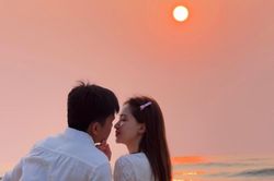 Hòa Minzy khoe hạnh phúc ngọt lịm bên Đại úy Thăng Văn Cương