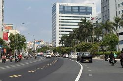 Sau phá 3km dải phân cách, đường Cộng Hòa sẽ được tổ chức giao thông 3 chiều