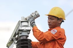 Giá điện buổi tối cao nhất lên tới 5.422 đồng/kWh, áp 6 ngày trong tuần