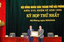 Nhiều lãnh đạo Hải Phòng được trao tặng huân chương, bằng khen