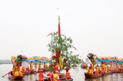 Nghi lễ rước nước linh thiêng tại Lễ hội Hoa Lư năm 2026