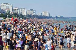 Nghỉ Giỗ Tổ ngay sát 30/4-1/5, nhiều gia đình 'chốt' kỳ nghỉ dài tới 9 ngày