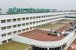 Đề xuất cơ chế viện phí, chuyển người bệnh giữa 2 cơ sở BV Bạch Mai, Việt Đức