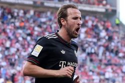 Harry Kane lập đại công, Bayern Munich lội ngược dòng không tưởng