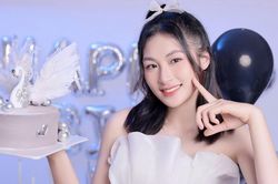 Hoa khôi bóng chuyền hội làng cao 1m80 gây sốt ở Cúp Hùng Vương