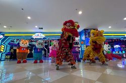 Hàng nghìn gia đình check-in ngày đầu khai trương Funny Kids Royal City