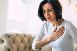 5 thói quen hàng ngày âm thầm gây hại tim mạch