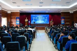 Diễn đàn 'Tiếng Việt - Nhịp cầu Việt Lào': Gìn giữ cội nguồn, củng cố khối đại đoàn kết, lan tỏa tình hữu nghị