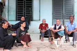 Những người 'giữ lửa' nơi non cao