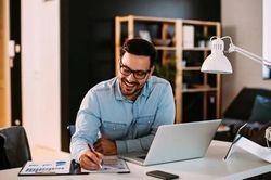 Nhóm 1% dùng AI thế nào để tiết kiệm 10 giờ làm việc mỗi tuần?