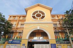 Bộ Y tế vào cuộc vụ 23 học sinh, 2 bảo mẫu ở TPHCM nghi ngộ độc, có ca phải thở máy