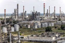 EU chính thức phê duyệt gói vay 90 tỷ euro cho Ukraine