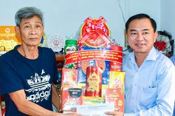 Chăm lo tốt cho người có công