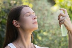 Cấp cứu da cháy nắng: Giải pháp làm dịu làn da nhạy cảm sau chuyến đi biển