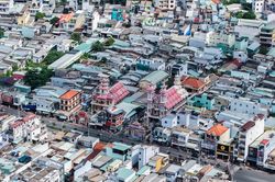 Cháu nội đứng tên 9 thửa đất ông bà để lại, hai cô ruột đòi chia thừa kế