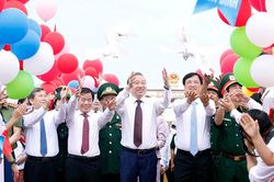 Tổng Bí thư, Chủ tịch nước dự lễ thượng cờ 'Thống nhất non sông'