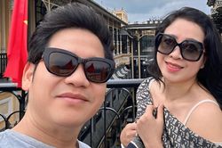 Ca sĩ Trọng Tấn quấn quýt vợ đẹp, mỹ nam Steven Nguyễn 'Mưa đỏ' báo tin vui