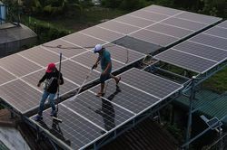 Thúc đẩy điện mặt trời mái nhà, rút ngắn thủ tục còn 8 ngày