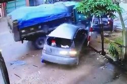 Thu thập dữ liệu quân sự dưới vỏ bọc dân sự