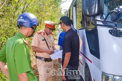 Siết chặt kỷ cương, bảo đảm an toàn giao thông dịp lễ 30/4-1/5