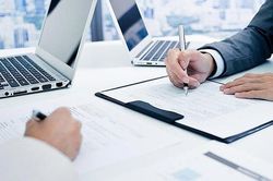 14 Bộ, cơ quan khẩn trương sửa đổi, bổ sung 63 văn bản quy phạm pháp luật
