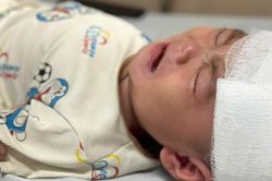 MS 1081: Bé trai 1 tuổi nguy kịch sau tai nạn, gia đình nghèo khẩn cầu sự giúp đỡ