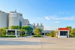 Công ty xi măng Long Sơn chào mừng ngày Giải phóng miền Nam 30/4 và Quốc tế lao động 1/5