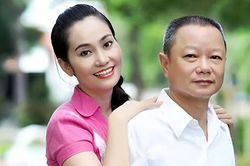 Nữ NSƯT 'xấu nhất màn ảnh' tuổi 50 muốn học tiến sĩ, thỏa hiệp với chồng để giữ hôn nhân