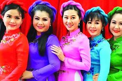 5 chị em đào hát gia tộc nổi tiếng: Người là NSND, người lấy chồng hơn 11 tuổi