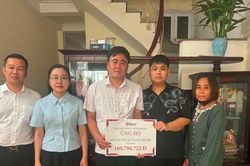 Bạn đọc VietNamNet giúp đỡ 3 mẹ con mắc bệnh thận ở Hà Nội hơn 160 triệu đồng