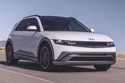 Xe điện Hyundai mắc lỗi nghiêm trọng, hãng phải gia hạn bảo hành lên 15 năm