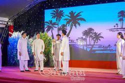 Hào khí Giồng Bốm rực cháy qua vở cải lương 'Mặt trời đỏ'