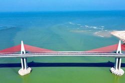Thông xe cầu vượt cửa biển ở Huế, người dân đổ về chụp ảnh, ngắm cảnh