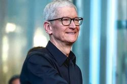 Một việc 'đều như vắt tranh' mỗi buổi sáng của Tim Cook