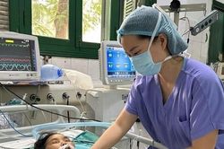 Bà Hoàng Thị Liệu ở Tuyên Quang bị suy tim được bạn đọc giúp hơn 46 triệu đồng